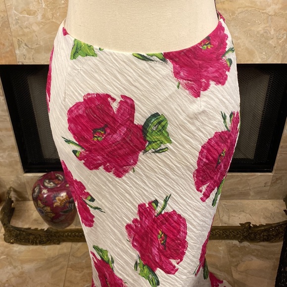 Floral Shirt and Skirt - Picture 8 of 15